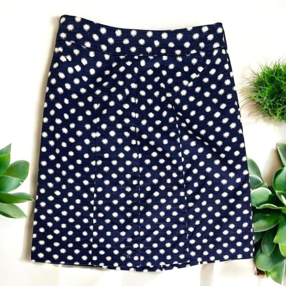 Boden Navy Blue & White A-Line Pleated Mini Skirt Polka Dot Print Size 2 - Picture 3 of 9